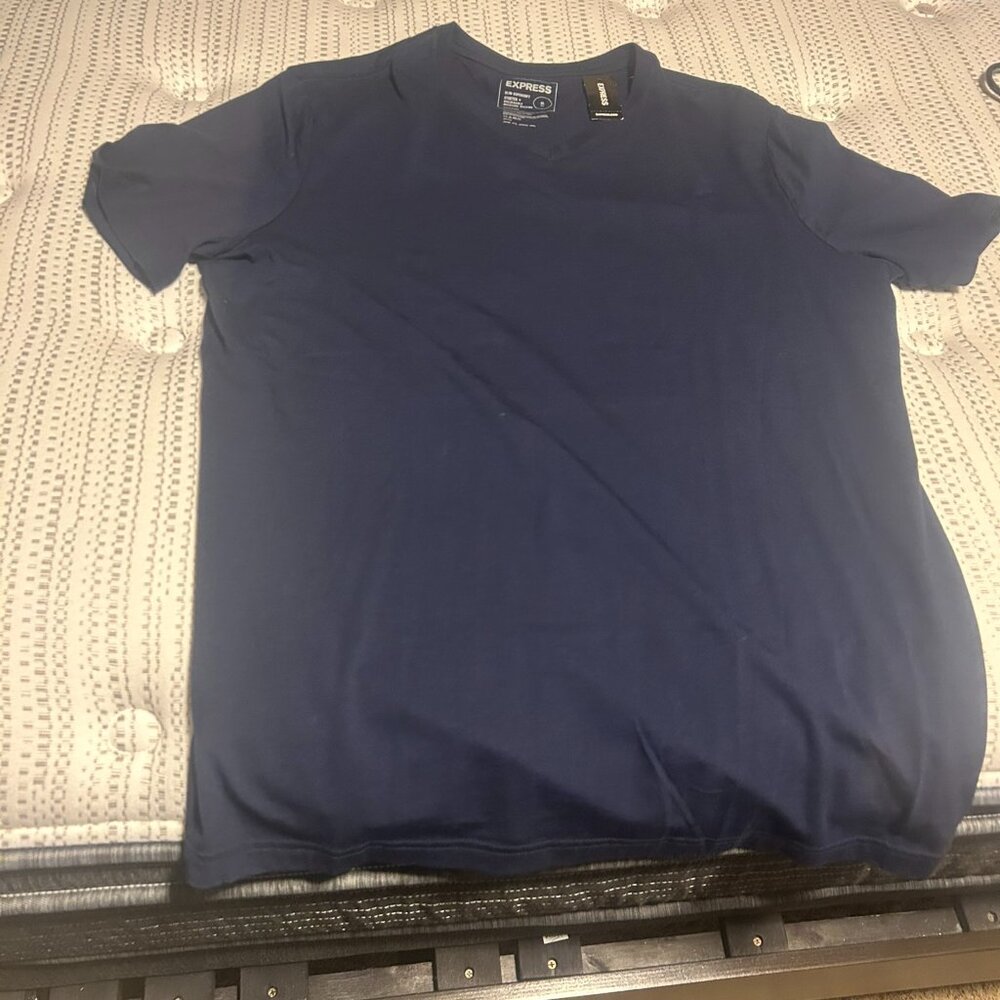 Express Tshirt new XLT